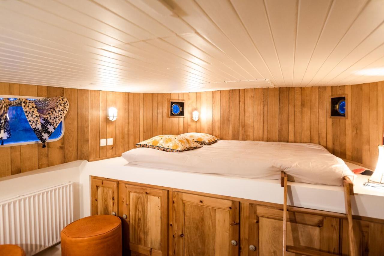 Bateau Peniche Au Coeur De Lille Bed & Breakfast エクステリア 写真
